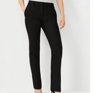 Ann Taylor Straight Pant in Curvy Fit Black 6P